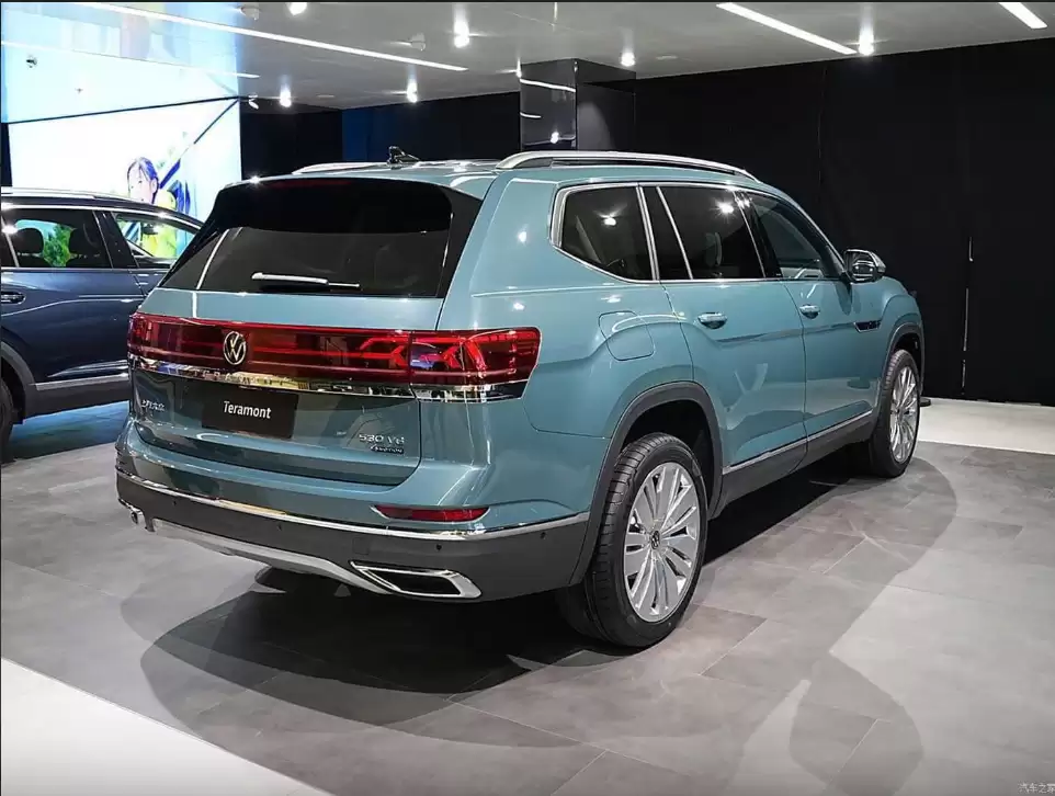 Volkswagen Teramont President Vip &#8211; Màu Đen