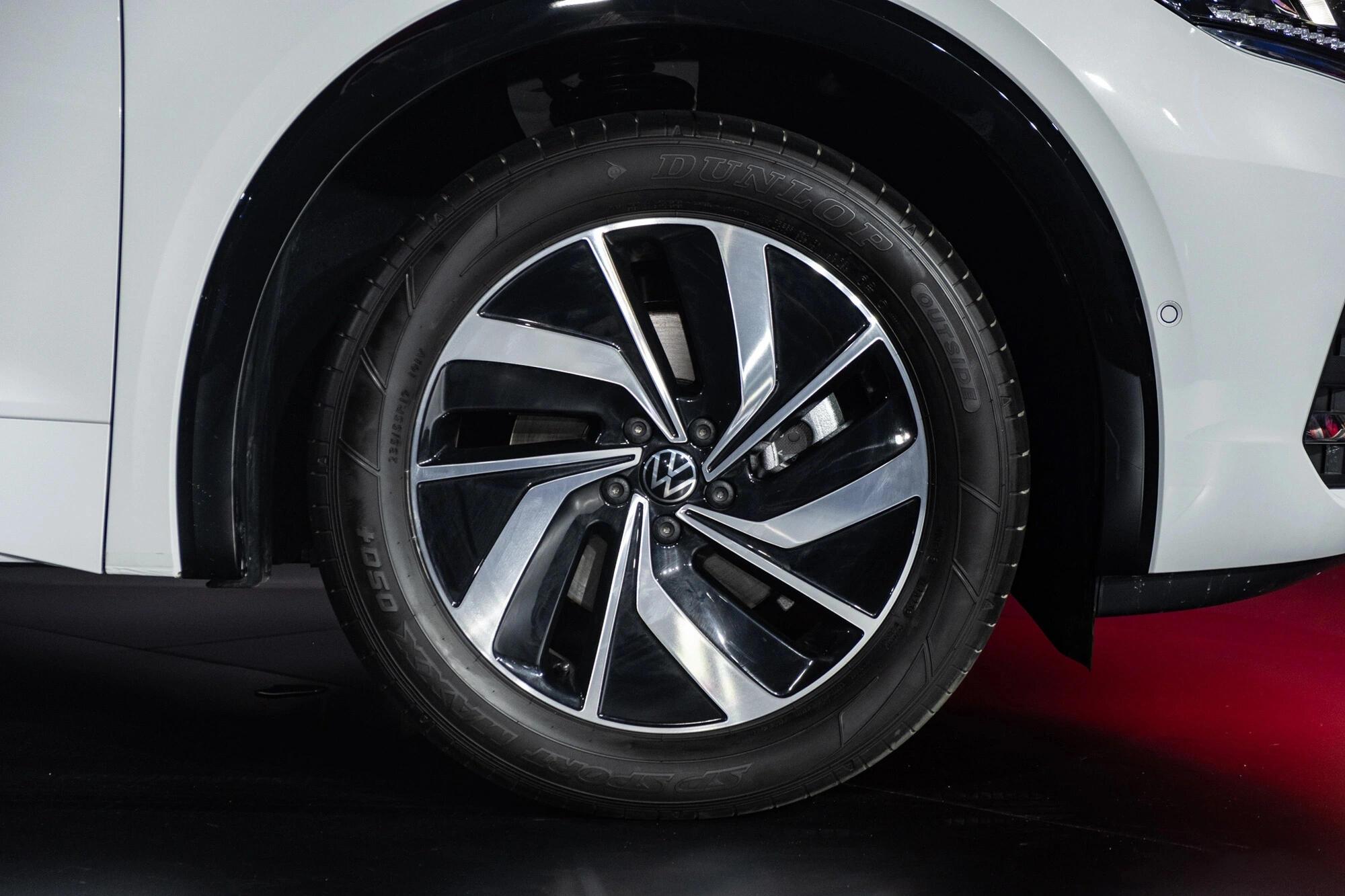 Volkswagen Viloran Premium 2025