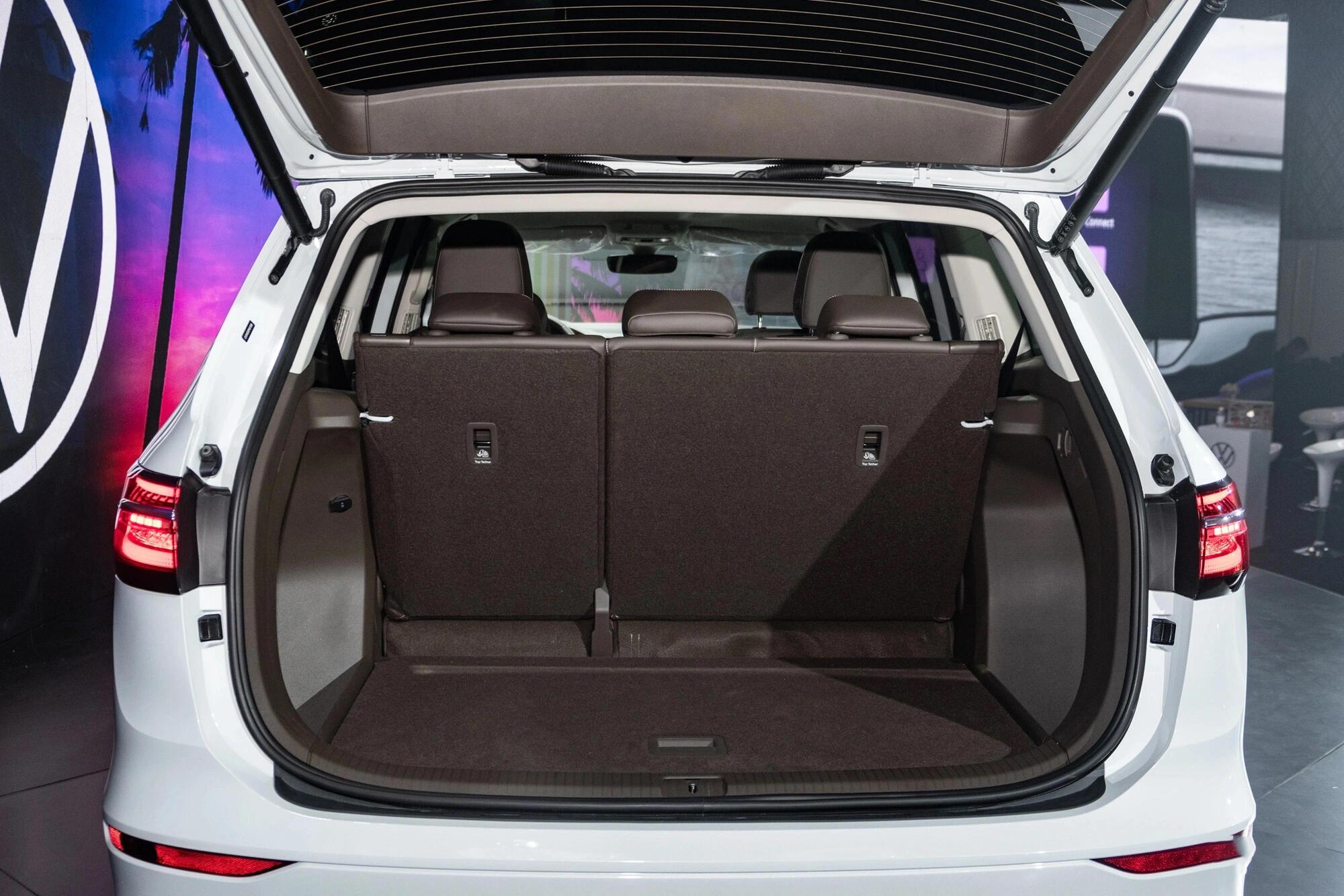 Volkswagen Viloran Premium 2025