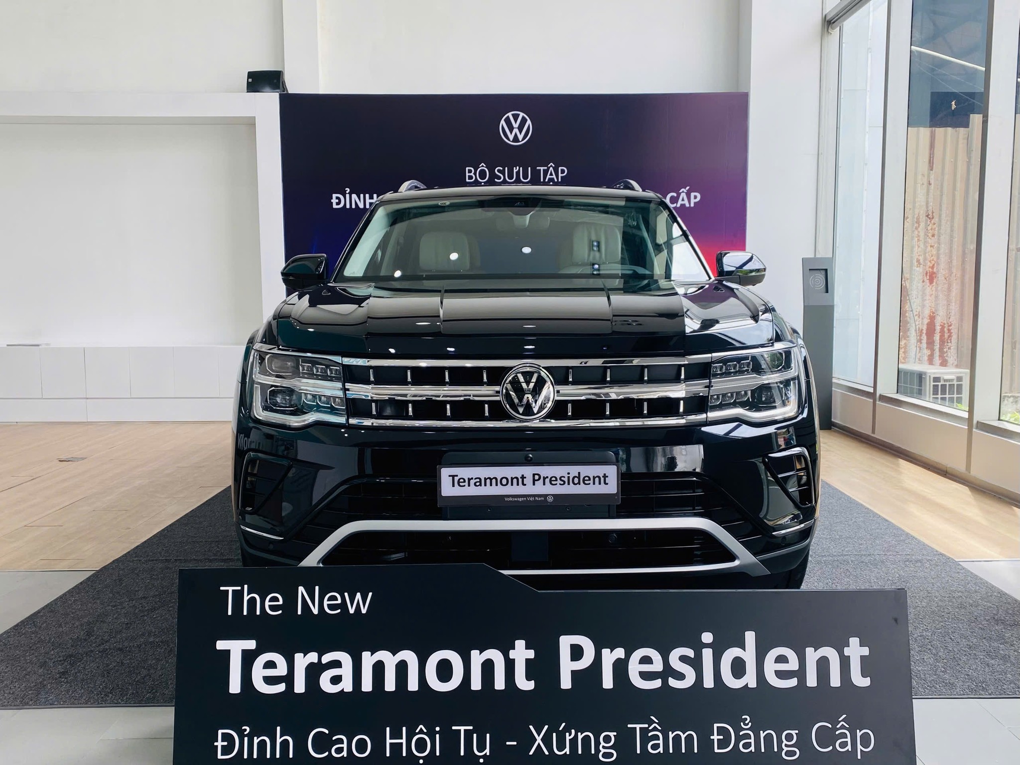Volkswagen Teramont President 6 chỗ Hot 2025