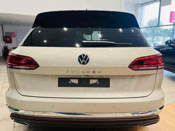 Volkswagen Toureg Luxury – Màu Xanh