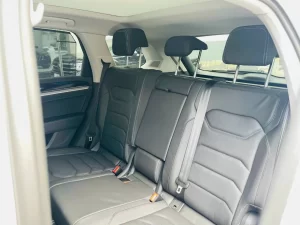 Volkswagen Toureg Luxury – Màu Xanh