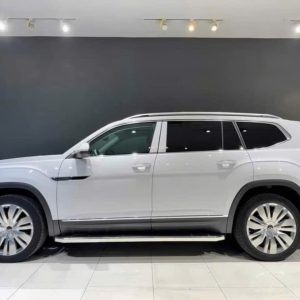 Volkswagen Teramont President Vip – Màu Đen