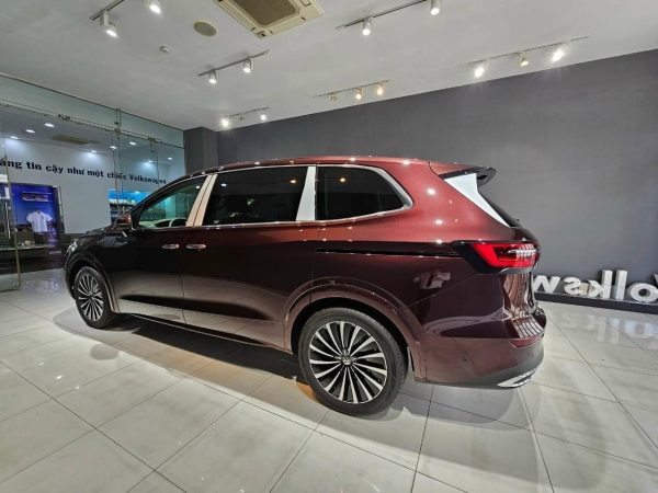 Volkswagen Viloran Luxury 2025